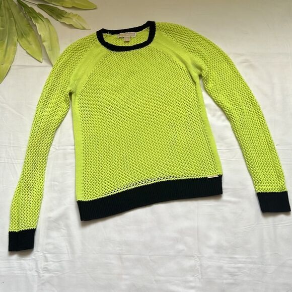 ⭐️MICHAEL Kors Neon Yellow Sweater with Black Trim⭐️ - Picture 5 of 13